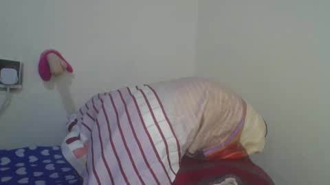Snapshot of jollynabeb chatting on 02-28-25, 10:06 jollynabeb online show from 02-28-25, 10:06