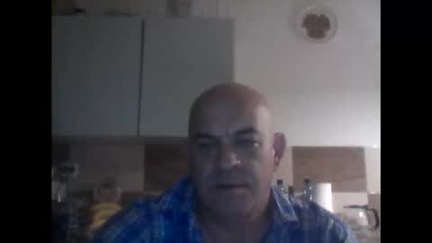 Snapshot of jolmasz30 chatting on 10-20-25, 06:19 jolmasz30 online show from 10-20-25, 06:19