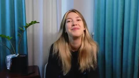 Viola online show from 09-15-25, 11:21