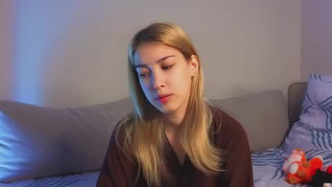 Viola online show from 11-28-25, 11:13