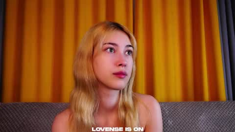 Viola online show from 03-08-26, 01:04