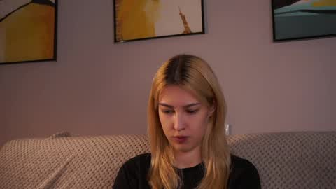 Snapshot of jolyndeb chatting on 04-03-26, 01:20 Viola online show from 04-03-26, 01:20