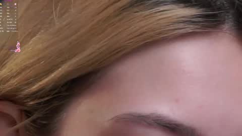 Snapshot of jolyndeb chatting on 04-19-26, 12:48 Viola online show from 04-19-26, 12:48