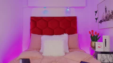 Jonas  online show from 09-25-25, 02:43