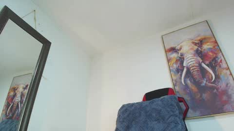 Snapshot of jonas_smith1 chatting on 04-01-26, 01:06 Jonas online show from 04-01-26, 01:06