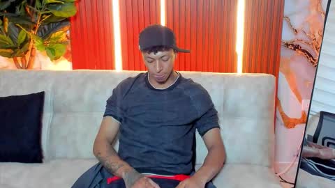 jonathan_guzman_ online show from 03-10-26, 03:33