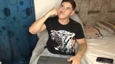 jonathancast08 online show from 07-11-26, 07:27