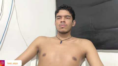 Snapshot of jonhsebastiann chatting on 07-27-26, 06:31 John online show from 07-27-26, 06:31