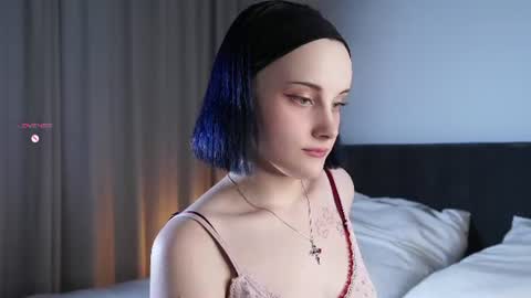 Snapshot of jonnienita chatting on 06-16-26, 01:03 Alice online show from 06-16-26, 01:03