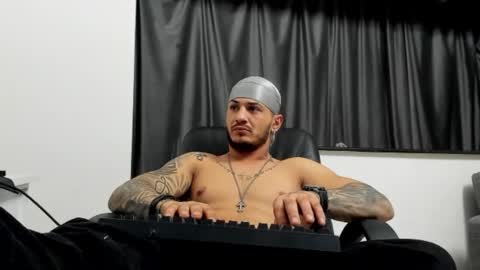 jonnyporn1 online show from 01-08-25, 10:16