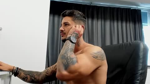jonnyporn1 online show from 02-02-25, 09:51