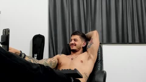 jonnyporn1 online show from 02-03-25, 02:45