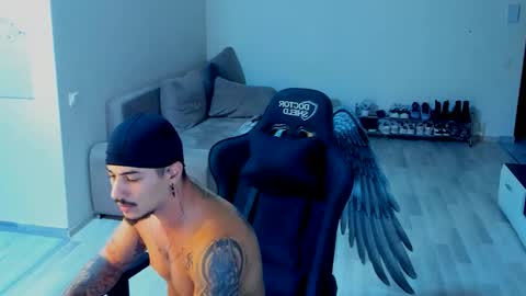 jonnyporn1 online show from 10-05-25, 08:29