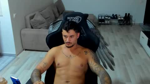 jonnyporn1 online show from 10-11-25, 05:39