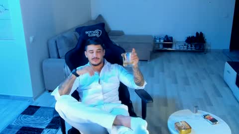 jonnyporn1 online show from 10-17-25, 07:27