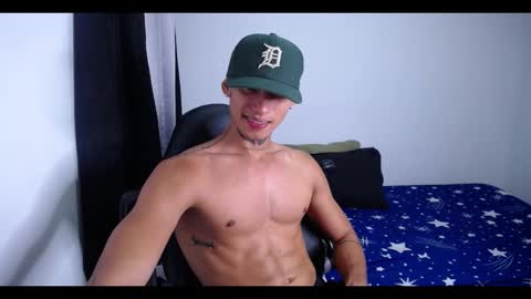 Snapshot of jonryder_ chatting on 12-07-24, 02:31 Ryder Jon online show from 12-07-24, 02:31
