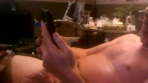 Snapshot of jonsat chatting on 12-16-24, 01:42 jonsat online show from 12-16-24, 01:42