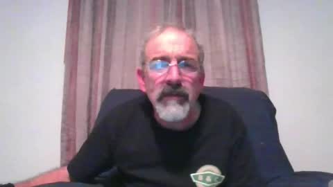 Snapshot of jony_five chatting on 12-19-24, 03:40 Jon online show from 12-19-24, 03:40