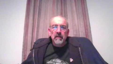 Snapshot of jony_five chatting on 12-28-24, 01:39 Jon online show from 12-28-24, 01:39