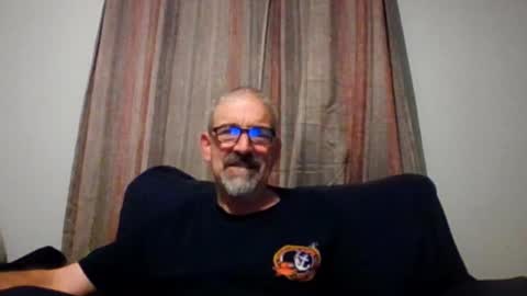 Snapshot of jony_five chatting on 11-05-25, 04:23 Jon online show from 11-05-25, 04:23