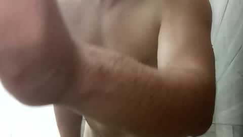 Snapshot of jorchuck1919este chatting on 10-26-25, 01:06 jorchuck1919este online show from 10-26-25, 01:06