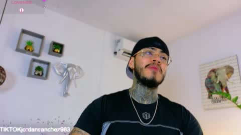 Snapshot of jordansmiith_ chatting on 03-02-26, 08:26 Jordan Smith online show from 03-02-26, 08:26