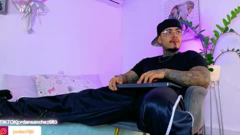 Snapshot of jordansmiith_ chatting on 03-25-26, 08:37 Jordan Smith online show from 03-25-26, 08:37