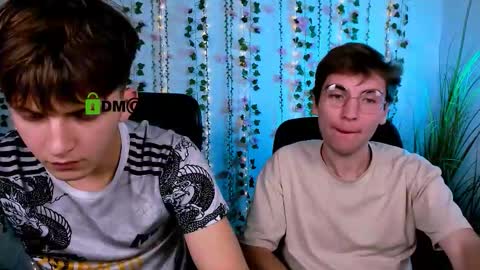 joseph_bear_ online show from 10-12-25, 07:24