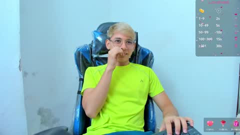 Snapshot of joseph_brown_ chatting on 12-22-24, 12:38 JOSEPH BROWN online show from 12-22-24, 12:38