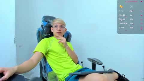 Snapshot of joseph_brown_ chatting on 12-22-24, 04:17 JOSEPH BROWN online show from 12-22-24, 04:17