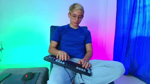 Snapshot of joseph_brown_ chatting on 01-16-25, 08:36 JOSEPH BROWN online show from 01-16-25, 08:36