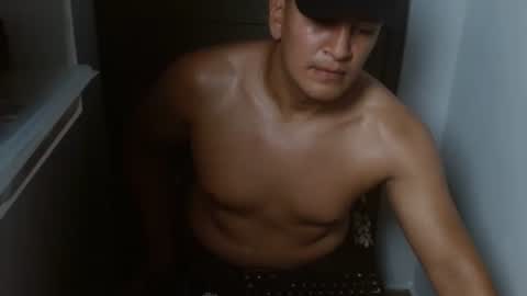 joseph_sexymen online show from 10-04-25, 03:21