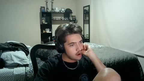 Josh online show from 02-18-25, 07:54