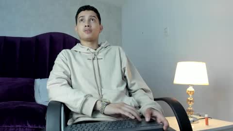 JoshBeech online show from 03-25-26, 01:39