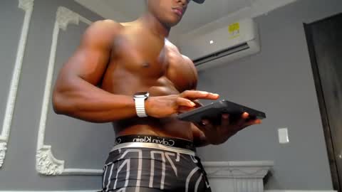 Snapshot of joshloganx chatting on 12-13-24, 07:53 joshloganx online show from 12-13-24, 07:53