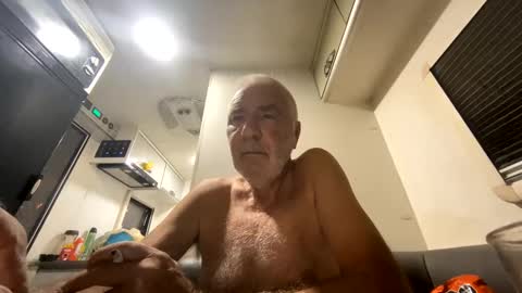 joshua19988945132 online show from 04-13-26, 01:22