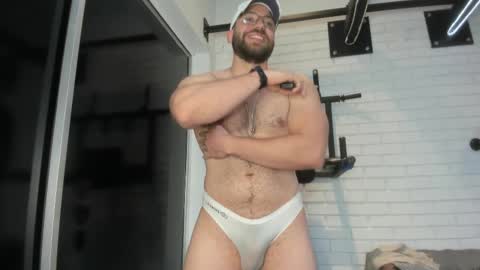 Snapshot of joshualyon chatting on 02-14-25, 07:33 Joshua The Lion online show from 02-14-25, 07:33