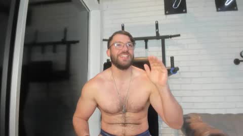 Snapshot of joshualyon chatting on 02-25-25, 01:52 Joshua The Lion online show from 02-25-25, 01:52