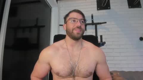 Snapshot of joshualyon chatting on 02-25-25, 10:29 Joshua The Lion online show from 02-25-25, 10:29