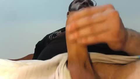 Snapshot of joshxm chatting on 01-11-25, 02:41 joshxm online show from 01-11-25, 02:41