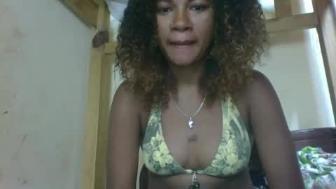 Snapshot of josiane93 chatting on 10-26-25, 03:34 josiane online show from 10-26-25, 03:34
