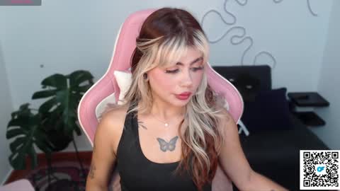 josephine   independent model    online show from 12-11-24, 10:27