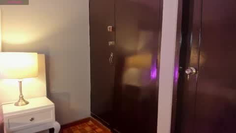 Snapshot of jostyn_rous chatting on 05-19-26, 12:33 Jostyn Rous online show from 05-19-26, 12:33