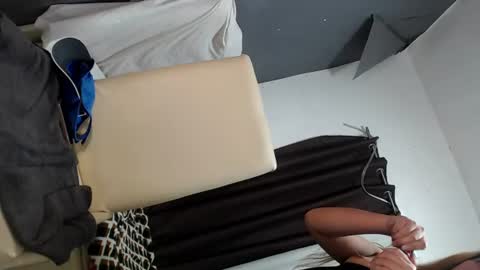 Snapshot of jovehxx chatting on 06-27-26, 12:33 jovehxx online show from 06-27-26, 12:33