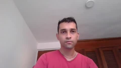 Snapshot of jovenvergonguapo09 chatting on 07-14-26, 11:27 Van Helsing online show from 07-14-26, 11:27