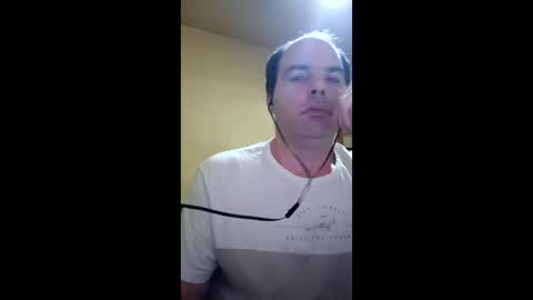 Snapshot of jovissafado chatting on 12-21-25, 01:46 safado online show from 12-21-25, 01:46