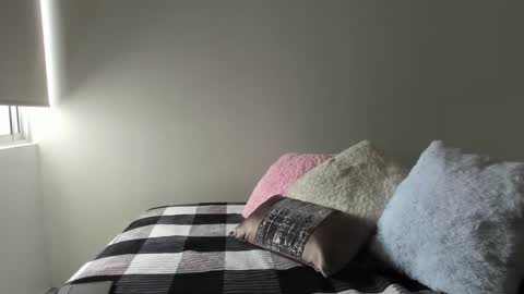 sofiaparker8 online show from 12-06-24, 04:06