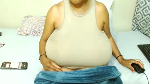 Snapshot of joycemando chatting on 02-18-25, 09:09 DairyQueen online show from 02-18-25, 09:09