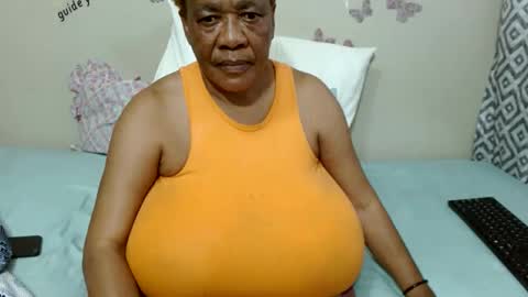 Snapshot of joycemando chatting on 03-03-25, 04:03 DairyQueen online show from 03-03-25, 04:03