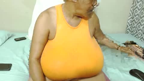 Snapshot of joycemando chatting on 03-03-25, 08:43 DairyQueen online show from 03-03-25, 08:43